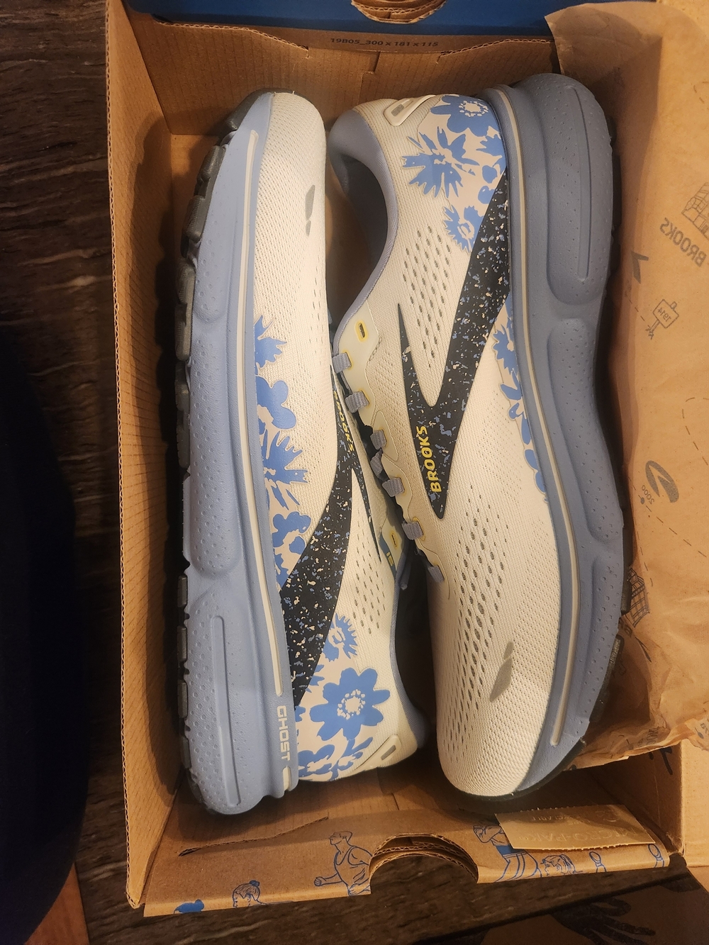 Brooks Women's Ghost Running Shoes - White and Light Blue Floral